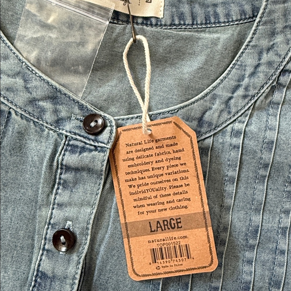 Natural Life Denim Top - Picture 5 of 9